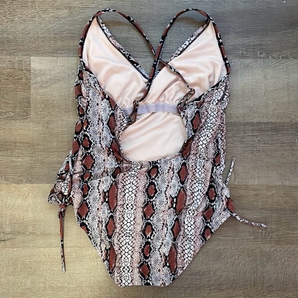 Kona Sol Snakeskin Print One Piece Swimsuit - Picture 7 of 10